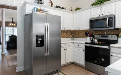 Achieving an Organic Modern Kitchen Remodel with Natural Textures